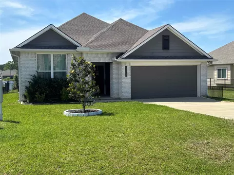311 Shoreview Dr, Conroe, TX 77303