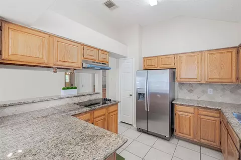 3303 Kempwood Dr, Sugar Land, TX 77479