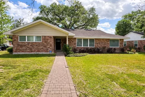 4501 Waycross Dr, Houston, TX 77035