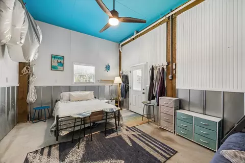 Bedroom - 161 Four Master Rd, Freeport, TX 77541 photo 5 of 6
