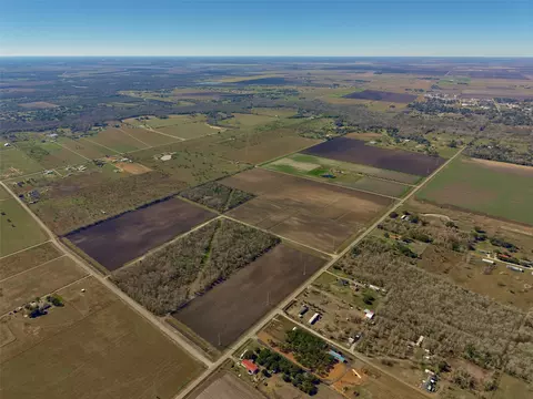 5735 Van Steinberg Rd, East Bernard, TX 77435