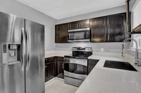 3813 Landmark Dr, Missouri City, TX 77459