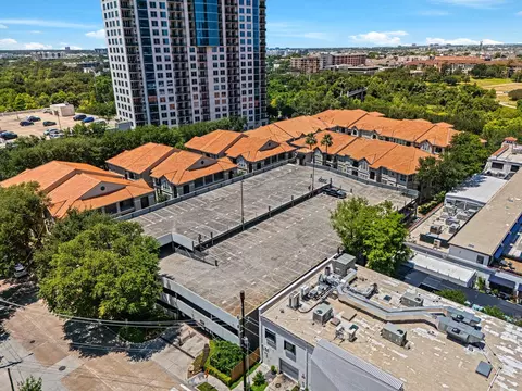 3231 Allen Pkwy #1207, Houston, TX 77019
