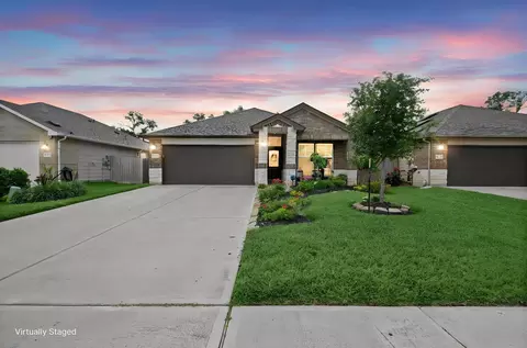 12813 S Winding Pines Dr, Tomball, TX 77375