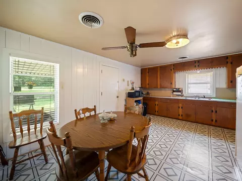 Kitchen - 1108 Ricks Rd, Lufkin, TX 75901 photo 1 of 2