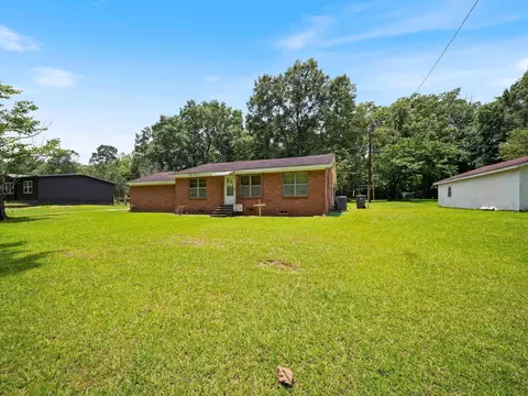 Exterior - 1108 Ricks Rd, Lufkin, TX 75901 photo 2 of 6