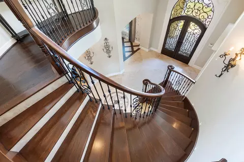 Entry Way - 13 Pleasant Shadows Dr, Spring, TX 77389 photo 5 of 7