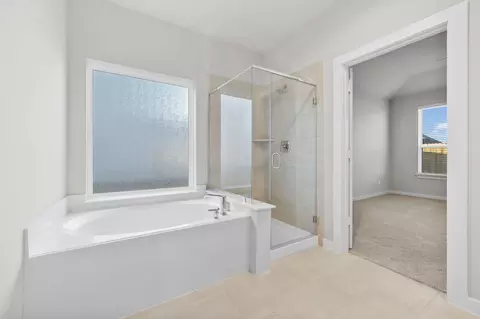 Bath - 3030 Spitfire Dr, Rosenberg, TX 77471 photo 1 of 4