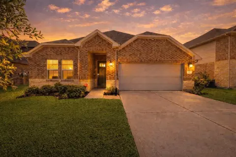 1917 Canyon Live Oak St, Conroe, TX 77304