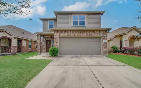 1502 Spencer Glen Ln, Houston, TX 77073