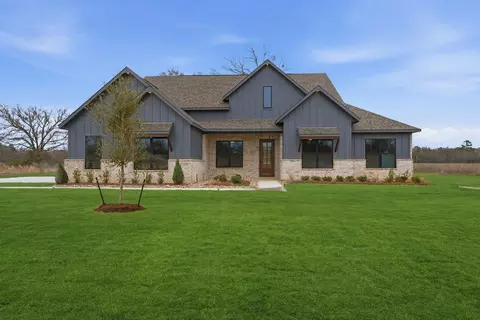 124 El Paso Bnd, New Waverly, TX 77358