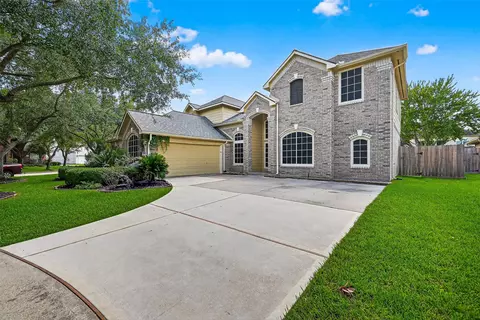 4722 Plato Park Dr, Sugar Land, TX 77479
