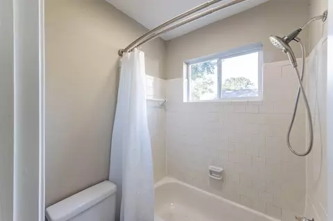 Bath - 21022 Waymare Ln, Spring, TX 77388 photo 1 of 3
