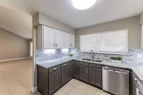 Kitchen - 21022 Waymare Ln, Spring, TX 77388 photo 1 of 6