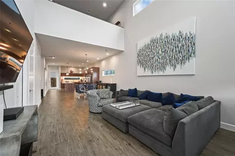 5702 Pampero Ln, Houston, TX 77092