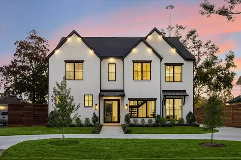 431 W 30th St, Houston, TX 77018