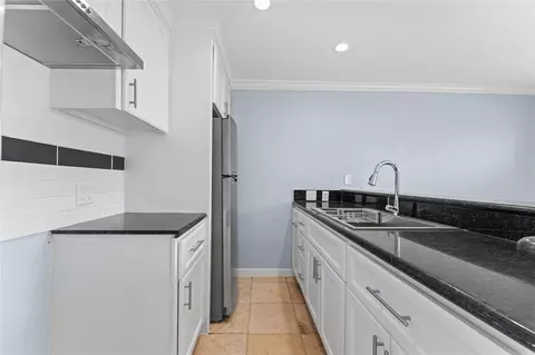 8118 Albacore Dr #7, Houston, TX 77074