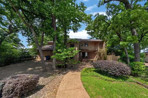 20998 Kiva Cir, Flint, TX 75762