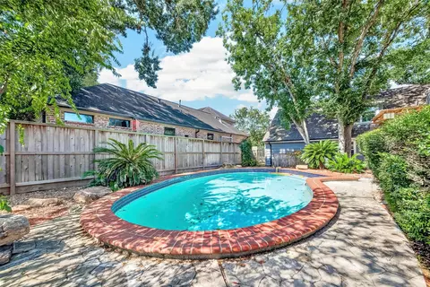 418 N Wilcrest Dr, Houston, TX 77079