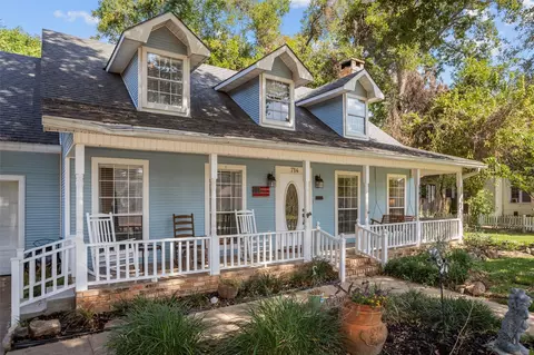 714 E Houston Ave, Crockett, TX 75835