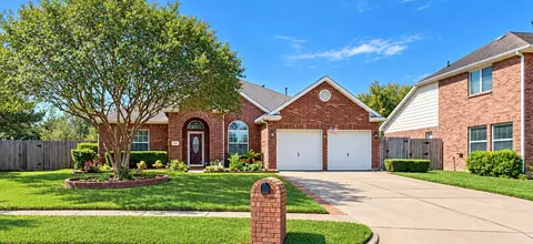 3511 Harbor Pass Ln, Friendswood, TX 77546