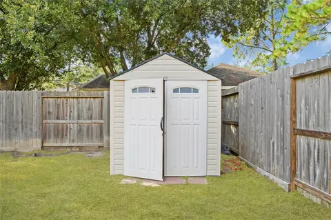 Exterior - 6410 Sparrows Glen Ln, Spring, TX 77379 photo 5 of 5