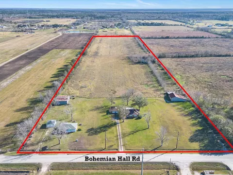 16910 Bohemian Hall Rd, Crosby, TX 77532