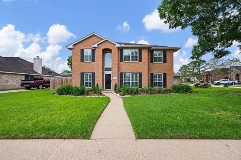 1514 Pine Ridge Ln, Pearland, TX 77581