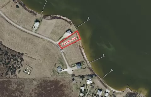 836 Windswept Dr, Port Lavaca, TX 77979
