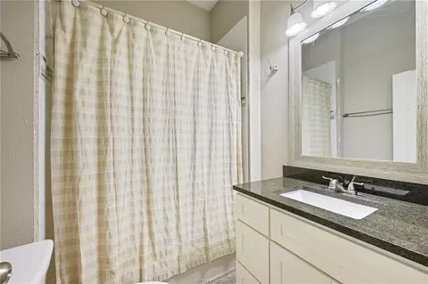 Bath - 504 W 28th St, Bryan, TX 77803 photo 1 of 2
