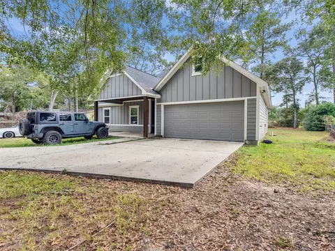 Exterior - 18182 William Ln, Conroe, TX 77302 photo 3 of 7
