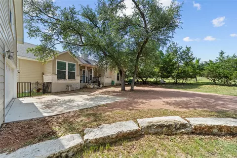 721 Northwood Hills Dr, Fredericksburg, TX 78624