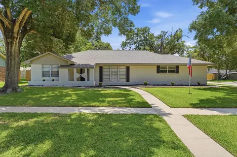 10302 Belfast Rd, La Porte, TX 77571