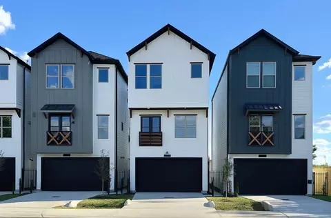 7805 Amelia Rd #B, Houston, TX 77055
