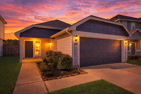 14091 Chinook Dr, Conroe, TX 77384