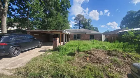 4821 Burma Rd, Houston, TX 77033