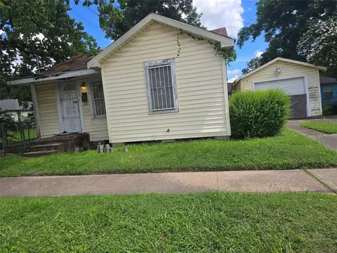 1609 Cavalcade St, Houston, TX 77009