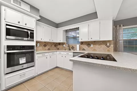 Kitchen - 17810 Abby Ln, Spring, TX 77379 photo 3 of 5