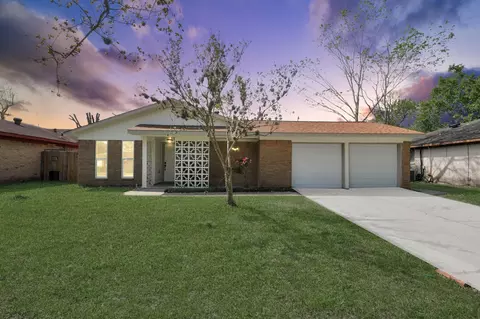 5619 Newquay St, Houston, TX 77085