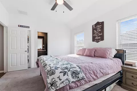 Bedroom - 1207 Blue Hazel Ct, Pinehurst, TX 77362 photo 2 of 4