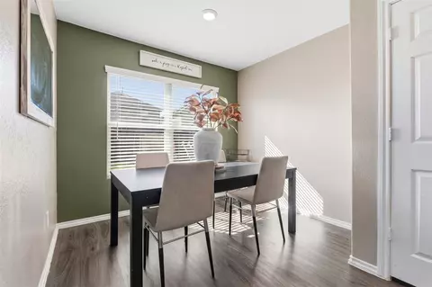 Dining - 1207 Blue Hazel Ct, Pinehurst, TX 77362 photo 2 of 2