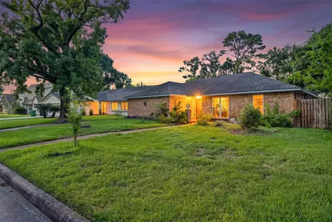 5714 Arbor Vitae Dr, Houston, TX 77092