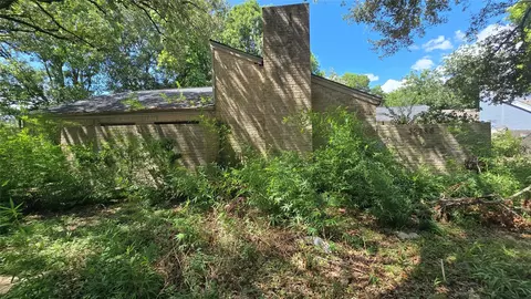 12238 Briar Forest Dr, Houston, TX 77077