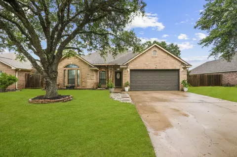 11718 Santa Fe Trl, Santa Fe, TX 77510