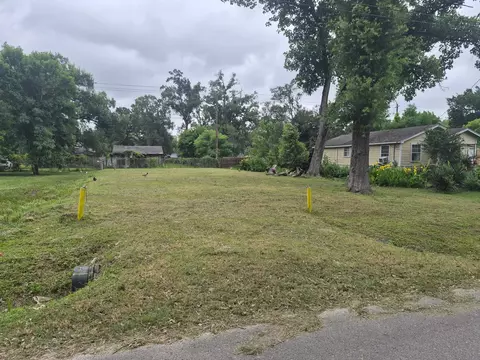 8125 Bigwood, North Houston, TX 77078