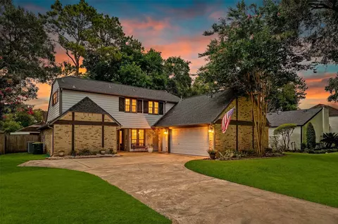 2709 Pine Needle Ln, Pearland, TX 77581