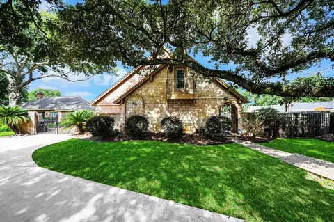 2706 Stetson Ln, Houston, TX 77043