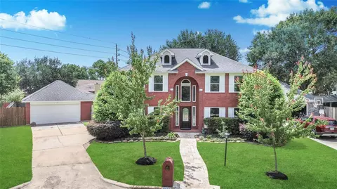 8510 Canyon Pine Dr, Spring, TX 77379