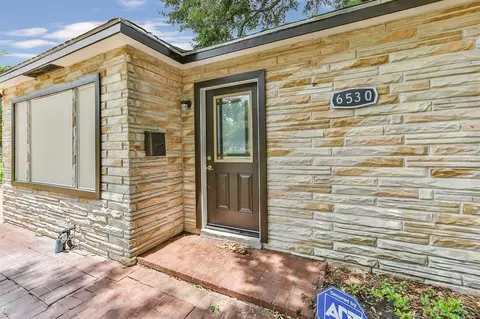 6530 Westview Dr, Houston, TX 77055