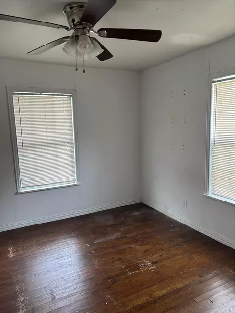 Bedroom - 828 N Chenango St, Angleton, TX 77515 photo 3 of 5